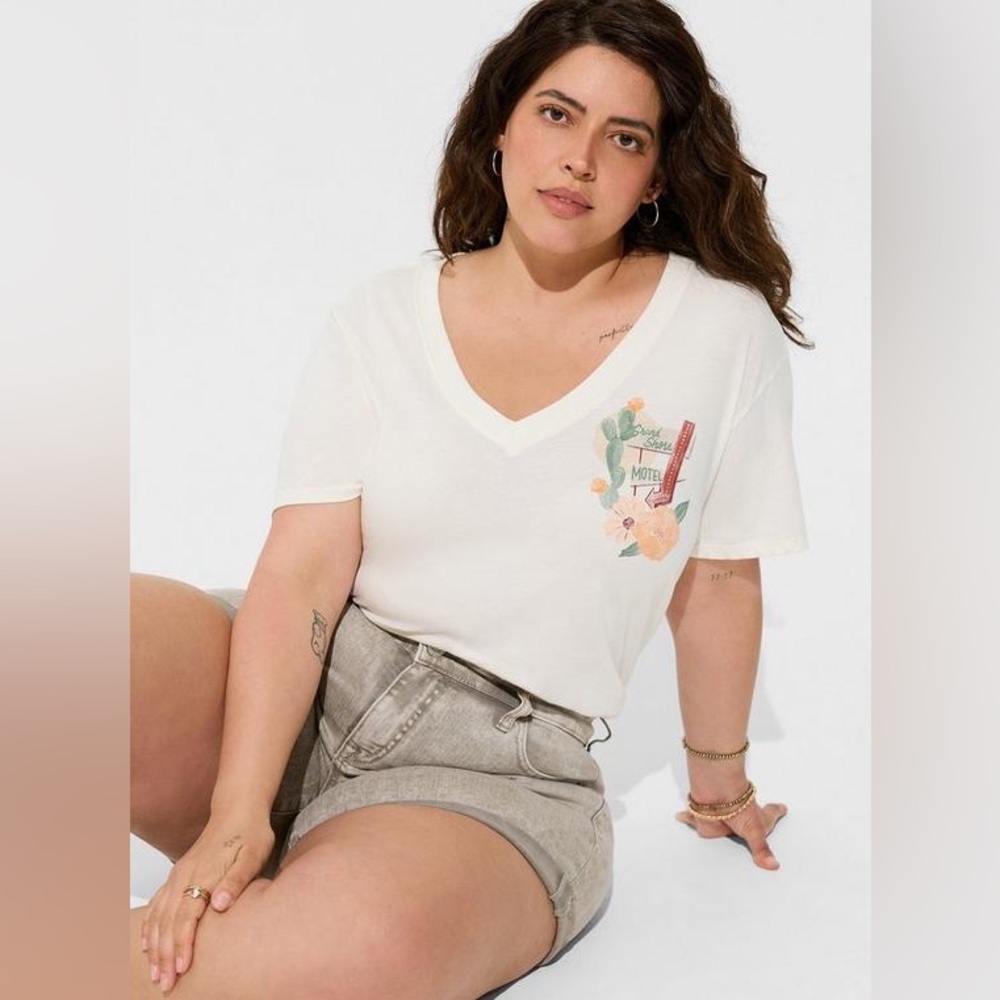 Torrid Women's Desert Motel Relaxed Fit Vintage Cotton Jersey V-Neck Tee